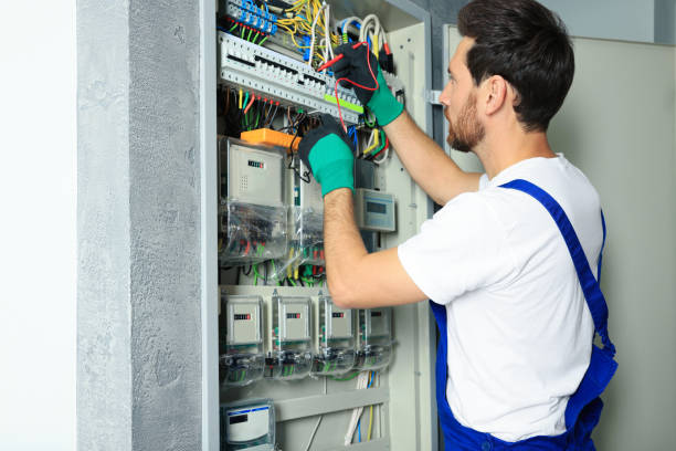 Best Circuit Breaker Repair  in Strawberry, CA